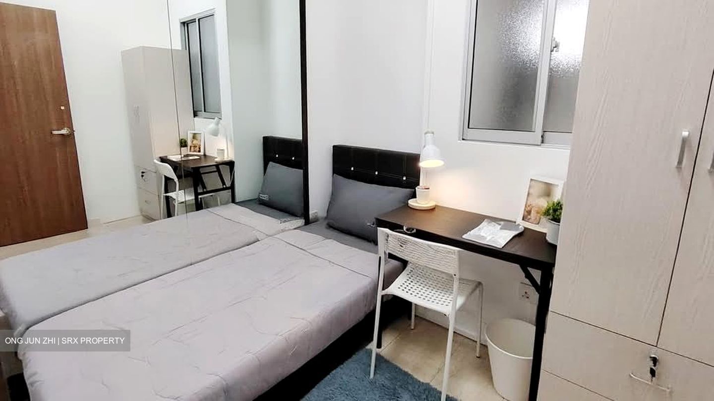 Hillington Green (D23), Condominium #575632611